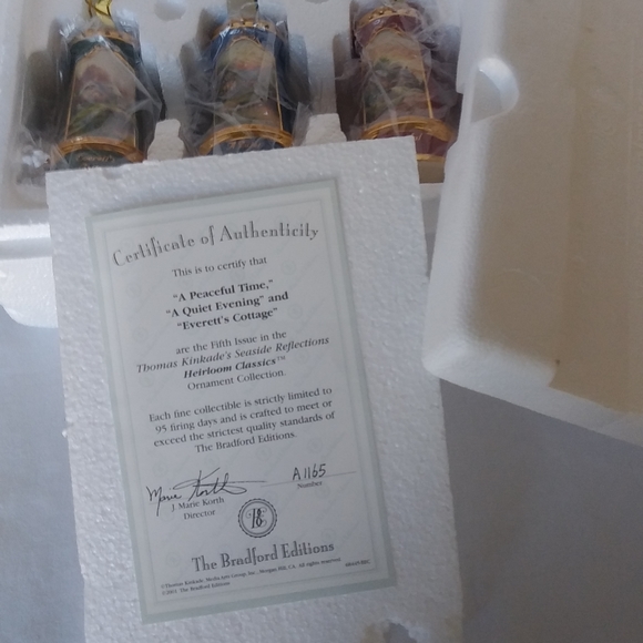 5th Issue Thomas Kinkade's Lighthouse Seaside Reflections Classic Ornaments - Picture 6 of 6